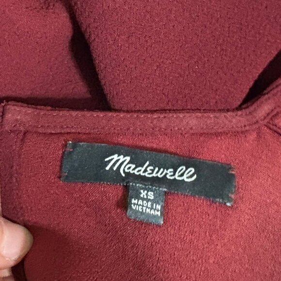 Madewell Boxy Crepe Textured Short Sleeve Blouse XS Burgundy Pleat Fall Classic - Picture 7 of 7